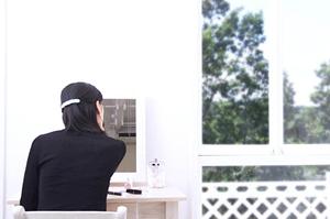 秋田でおしゃれになれるカットをしている