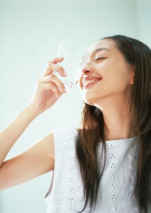 大阪で埋没法を受ける前に知っておきたいポイントとおすすめクリニックガイド